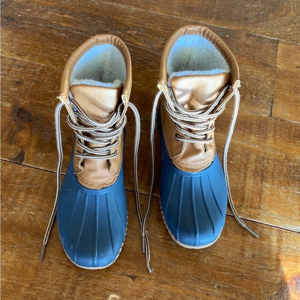 Rain boots